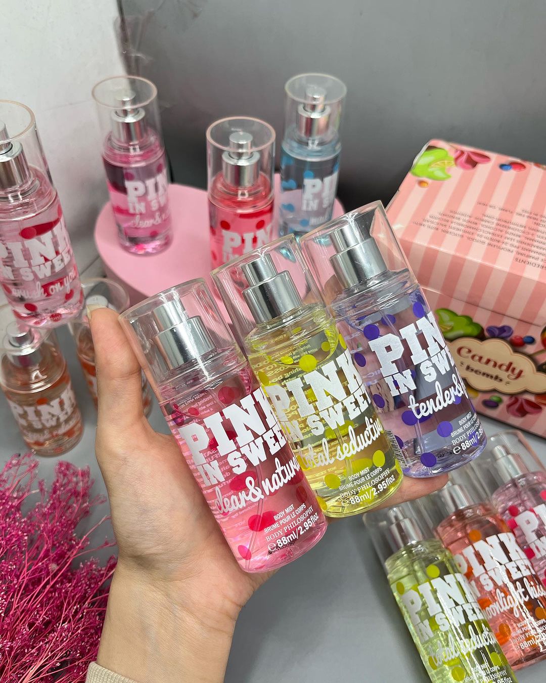 بادی میست (بادی اسپلش ) خالخالی اورجینال pink in sweet در ۴رایحه خوشبو دخترونه و ماندگاری بالا