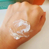کرم ضدآفتاب سادور ۶در ۱ حاوی ترکیبات ضدچروک و آبرسان همراه با ژل آلوئه ورا با spf50