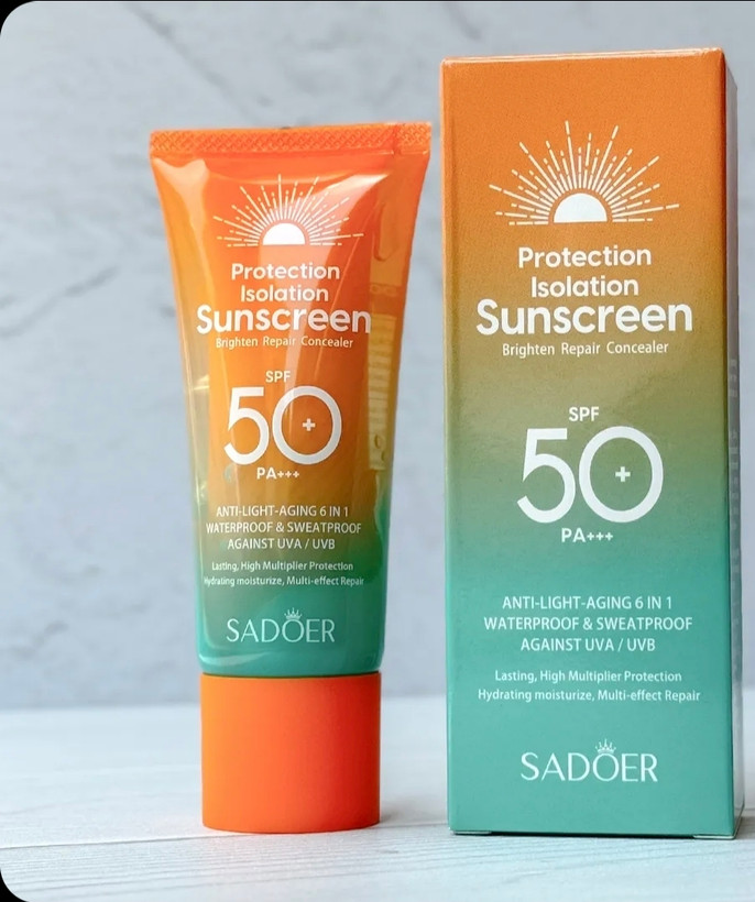 کرم ضدآفتاب سادور ۶در ۱ حاوی ترکیبات ضدچروک و آبرسان همراه با ژل آلوئه ورا با spf50